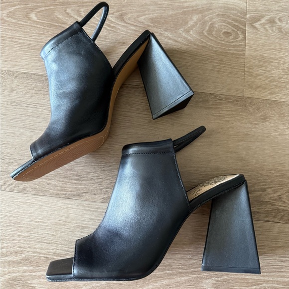 Vince Camuto heeled sandals - Picture 3 of 5